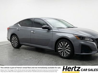 Used 2025 Nissan Altima 2.5 SV