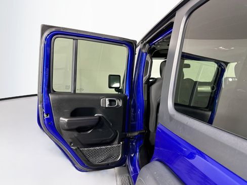 Used 2019 Jeep Wrangler Unlimited Sport S AWD/4WD image 25