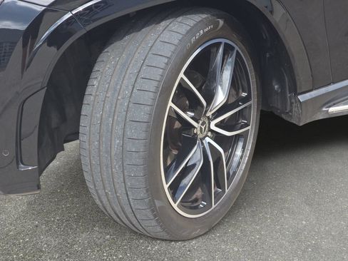 Certified 2023 Mercedes-Benz GLS 580 4MATIC image 31