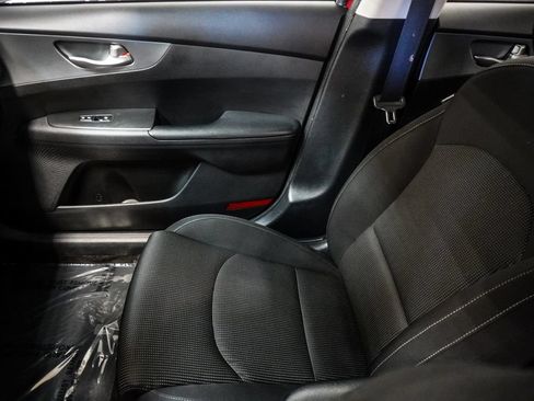 Used 2021 Kia Forte LXS FWD image 26
