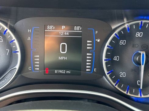 Used 2023 Chrysler Voyager LX FWD image 22