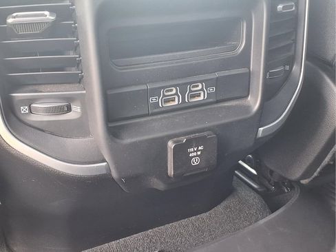 Used 2021 RAM 1500 Big Horn AWD/4WD image 21