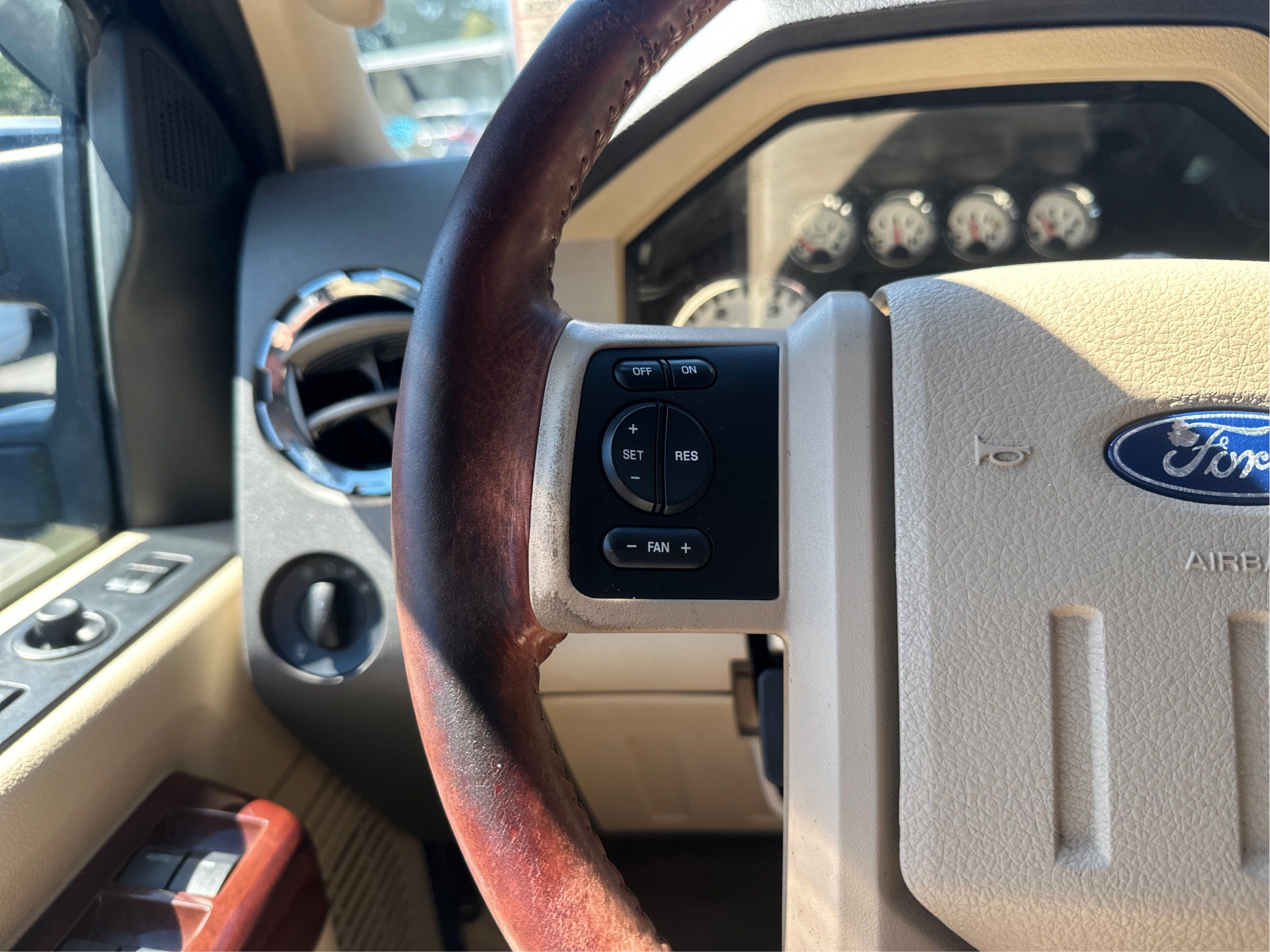 Used 2008 Ford F350 King Ranch AWD/4WD image 28