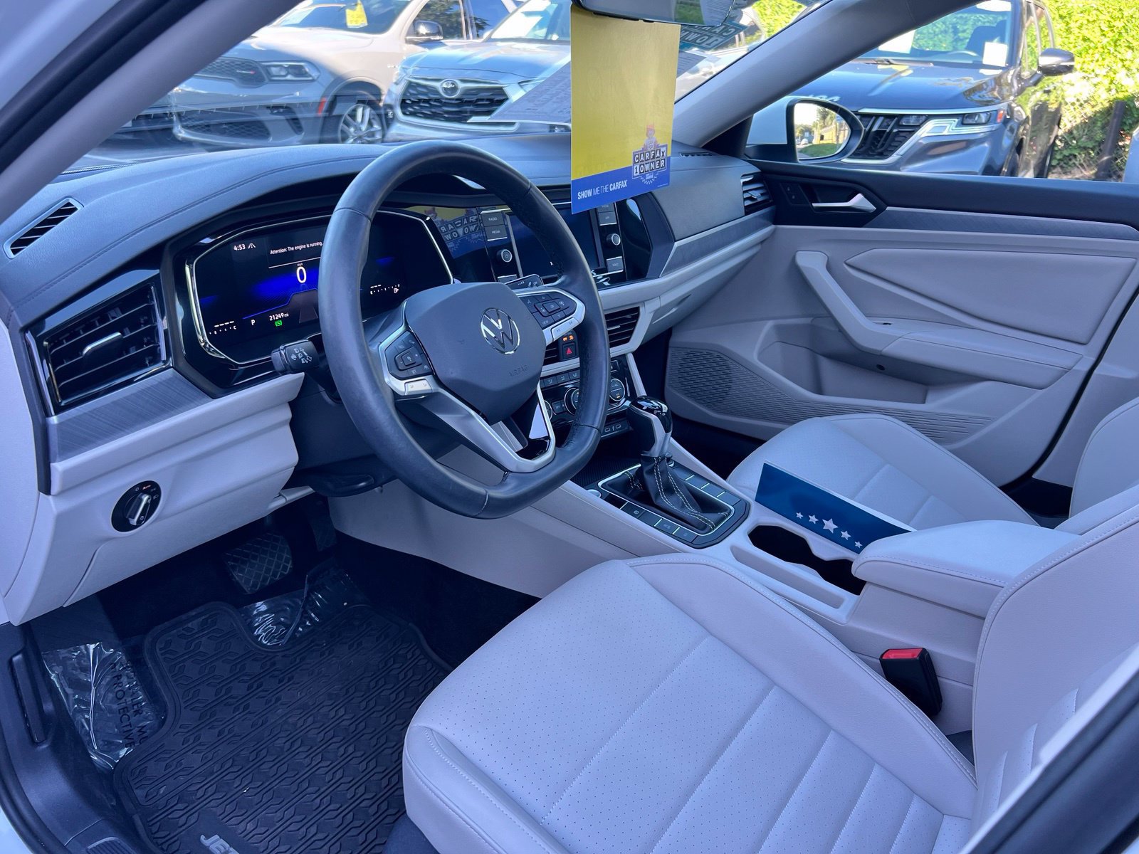 Used 2024 Volkswagen Jetta SE w/ Panoramic Sunroof Package FWD image 33
