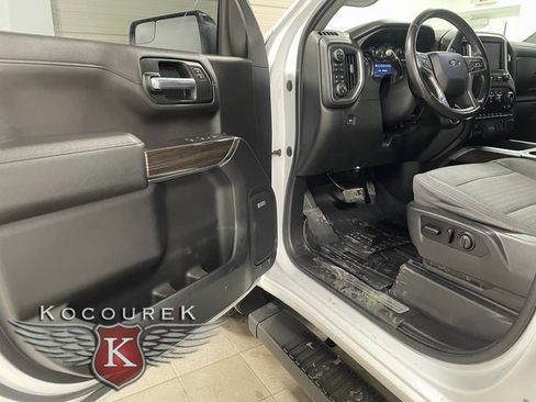 Used 2021 Chevrolet Silverado 1500 RST image 10