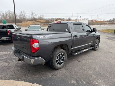 Used 2018 Toyota Tundra SR5 w/ TRD Off Road Package image 5