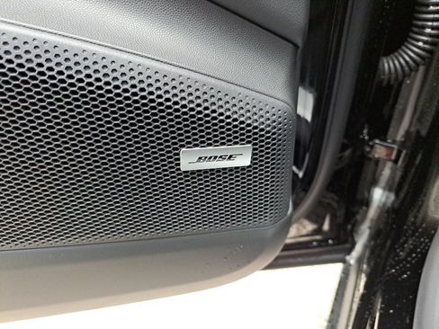 Used 2025 Porsche Macan 4S Electric AWD/4WD image 26