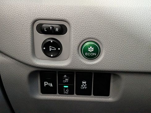 Used 2020 Honda Pilot Touring image 18