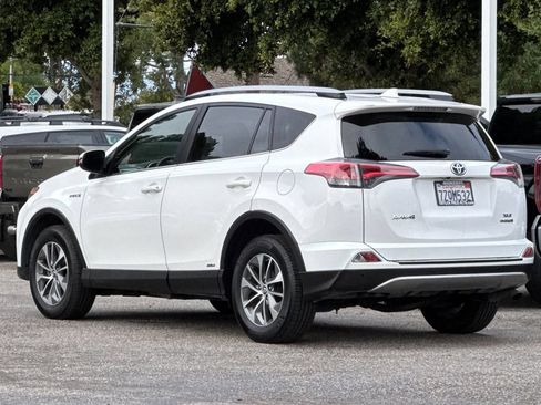 Used 2017 Toyota RAV4 XLE w/ Convenience Package AWD/4WD image 5