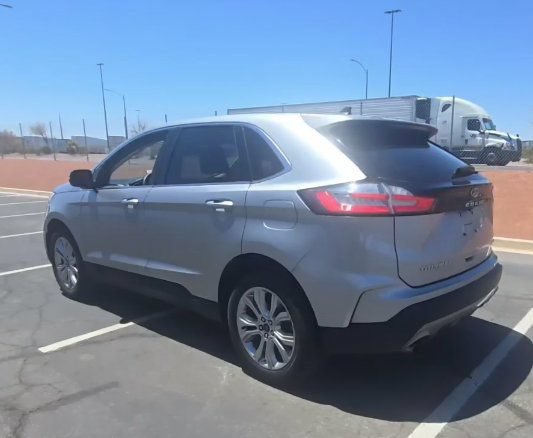 Used 2022 Ford Edge Titanium w/ Equipment Group 301A AWD/4WD image 9
