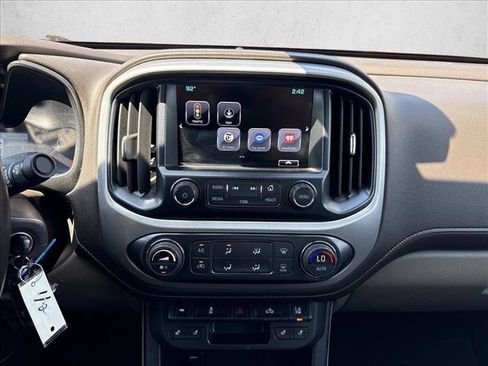 Used 2017 GMC Canyon SLT w/ Driver Alert Package RWD image 13