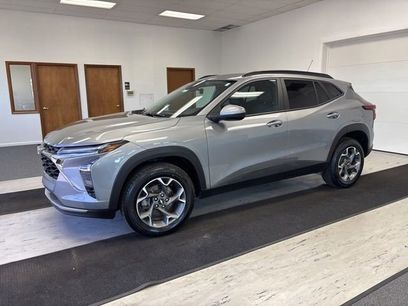 Certified 2024 Chevrolet Trax LT w/ Driver Confidence Package