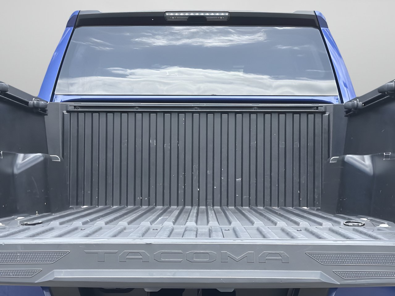 Used 2024 Toyota Tacoma SR5 RWD image 8