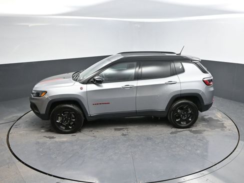 Used 2023 Jeep Compass Trailhawk image 25