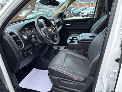 Used 2019 RAM 2500 Tradesman w/ Safety Group image 25