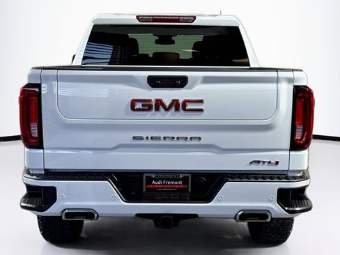Used 2025 GMC Sierra 1500 AT4 image 6
