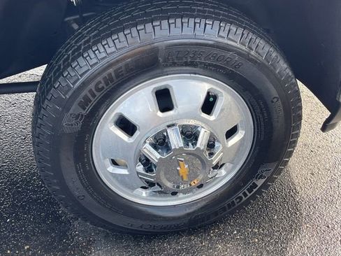 Used 2025 Chevrolet Silverado 3500 W/T image 26