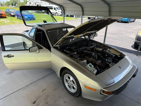 Used 1988 Porsche 944 Coupe RWD image 63