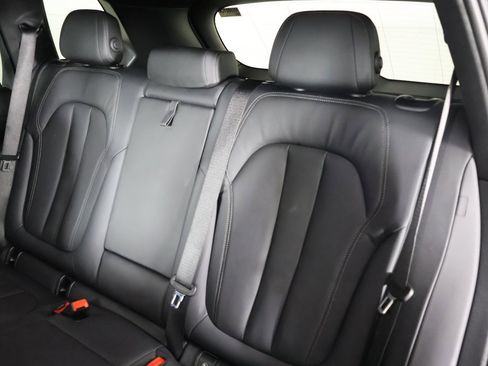 Used 2022 BMW X5 xDrive40i w/ M Sport Package image 36