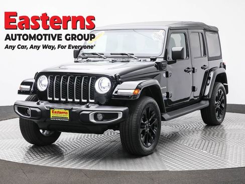 Used 2021 Jeep Wrangler Unlimited Sahara w/ Cold Weather Group AWD/4WD image 1