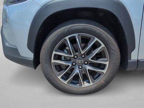 Used 2026 Toyota Corolla Cross XLE FWD image 26