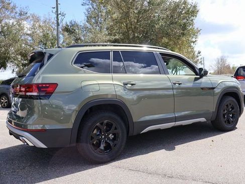 New 2026 Volkswagen Atlas Peak Edition image 7