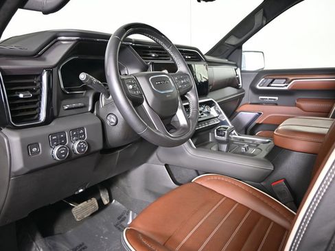 Used 2025 GMC Sierra 1500 Denali Ultimate AWD/4WD image 23
