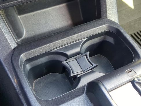 Used 2022 Toyota Tacoma SR w/ SR Convenience Package image 7