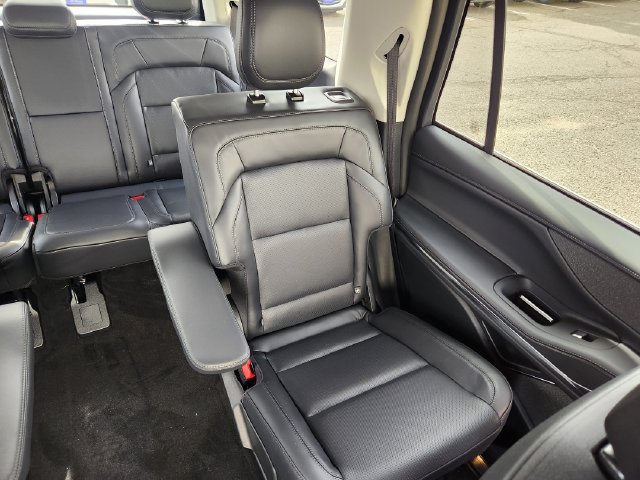 New 2027 Lincoln Navigator Reserve AWD/4WD image 15