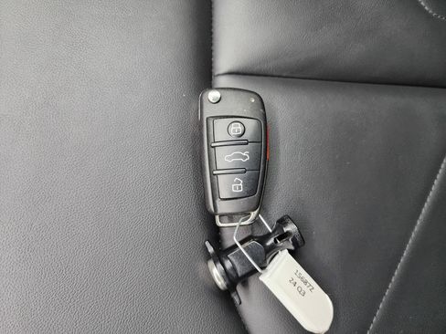 Used 2024 Audi Q3 2.0T Premium image 52