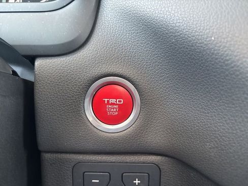 Used 2022 Toyota Tundra Limited image 35