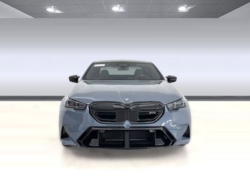 Certified 2026 BMW M5 w/ Executive Package image 6