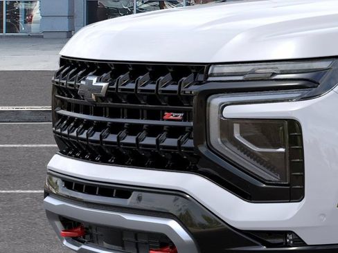 New 2026 Chevrolet Suburban Z71 w/ Comfort Package AWD/4WD image 14