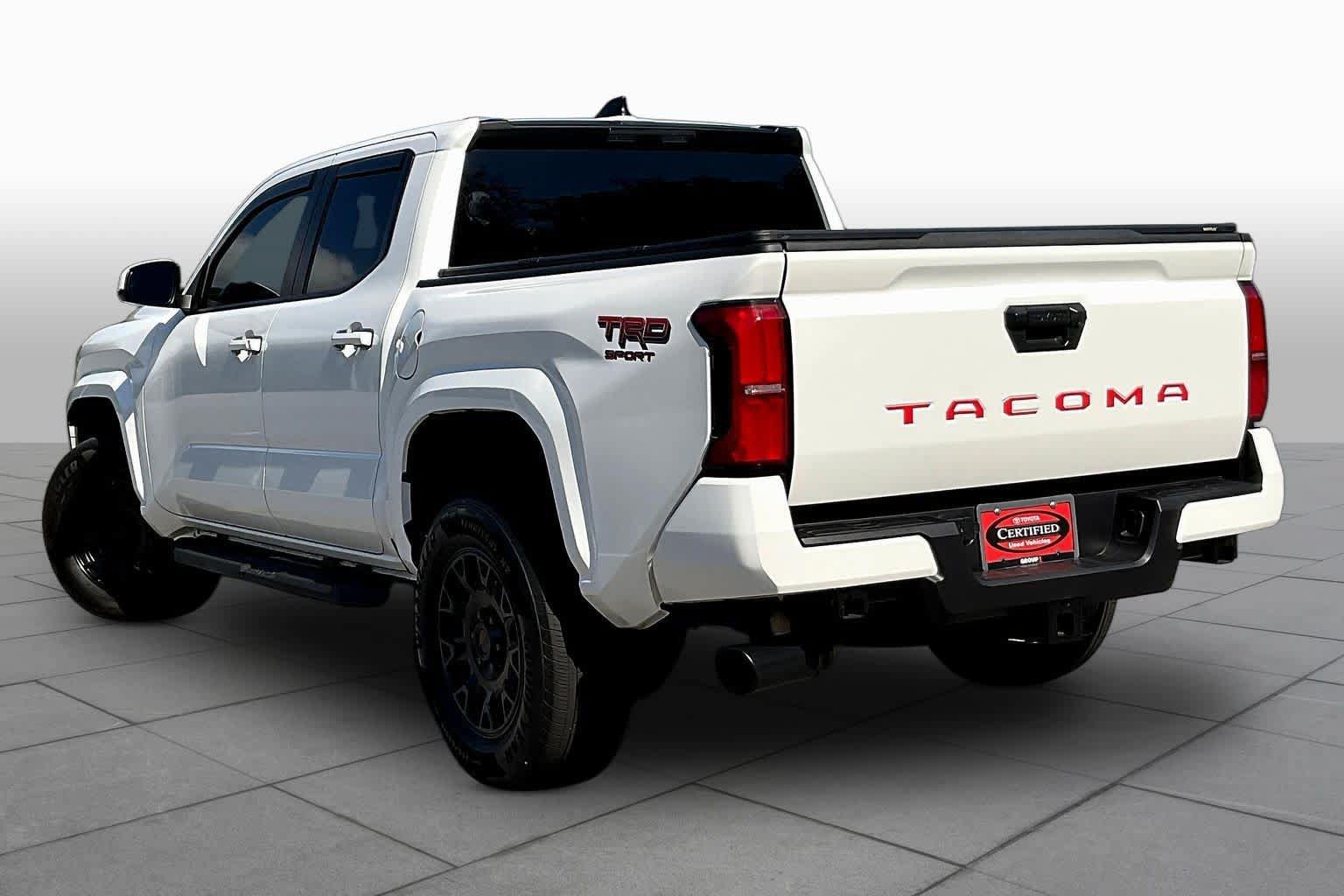 Used 2025 Toyota Tacoma SR5 RWD image 12