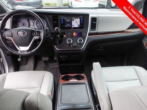 Certified 2017 Toyota Sienna Limited image 4