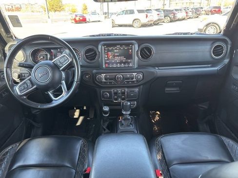 Used 2022 Jeep Gladiator Overland image 15