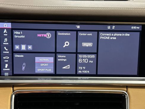 Used 2018 Porsche Panamera image 36