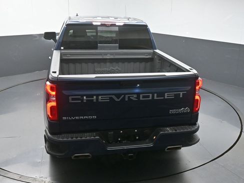 Used 2023 Chevrolet Silverado 1500 High Country w/ Technology Package image 43