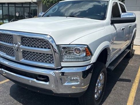 Used 2016 RAM 2500 Laramie AWD/4WD image 1