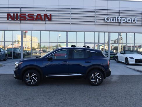 Used 2026 Nissan Kicks SV w/ Cold Weather Package FWD image 3