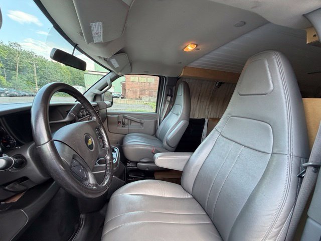 Used 2021 Chevrolet Express 2500 w/ Driver Convenience Package RWD image 21