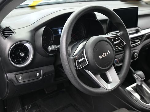 Used 2023 Kia Forte LXS image 14