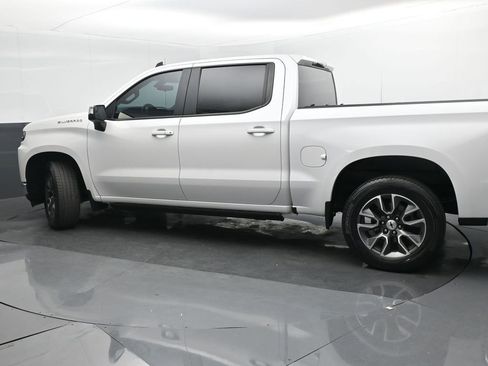 Used 2022 Chevrolet Silverado 1500 LT RWD image 3