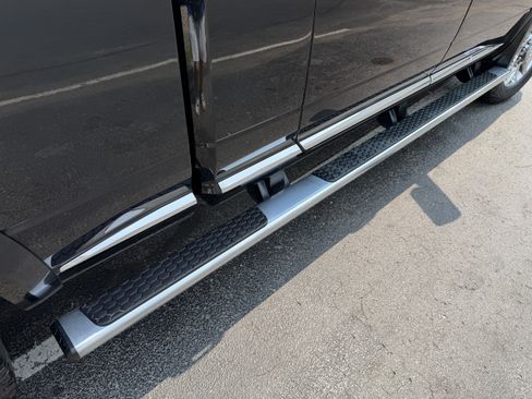Used 2017 RAM 2500 Limited AWD/4WD image 9