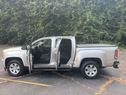 Used 2016 GMC Canyon SLE w/ SLE Convenience Package image 23