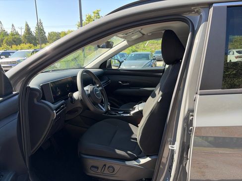 Used 2026 Hyundai Tucson SEL FWD image 9