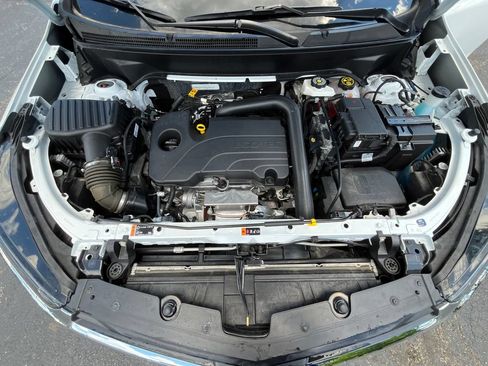 Certified 2024 Chevrolet Equinox LT FWD image 8