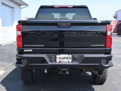 New 2026 Chevrolet Silverado 2500 Custom w/ Custom Value Package AWD/4WD image 7