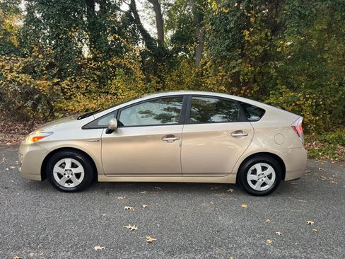 Used 2011 Toyota Prius Four image 13