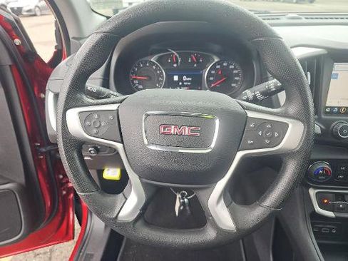 Used 2023 GMC Terrain SLE w/ Driver Convenience Package FWD image 7